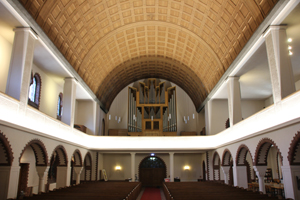 Evangelische Kirchengemeinde Kapernaum mit neuer Beleuchtung