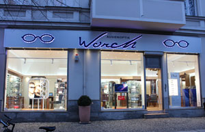 Brillen Chic Worch mit neuer Beleuchtung – Außenansicht